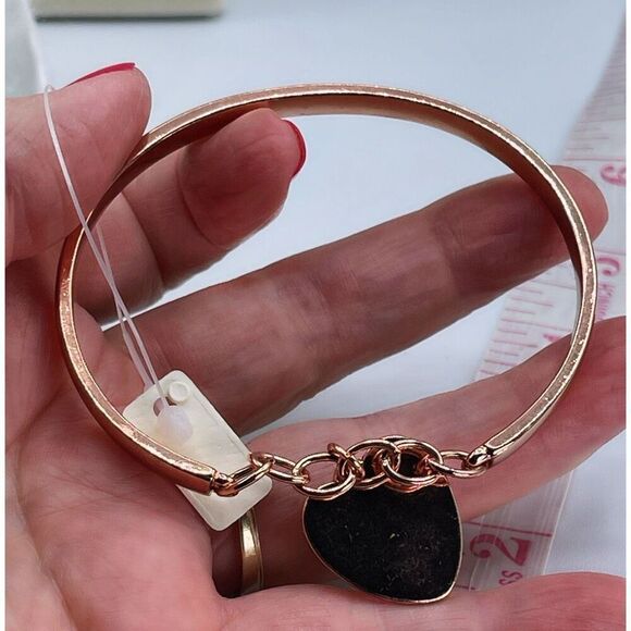 NWT Mia bangle heart dangle bracelet in copper - Picture 3 of 5